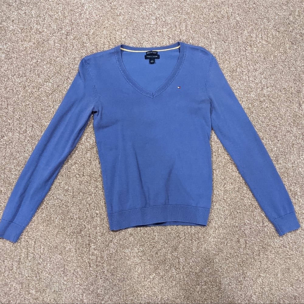 Tommy Hilfiger XS Periwinkle V-Neck Sweater